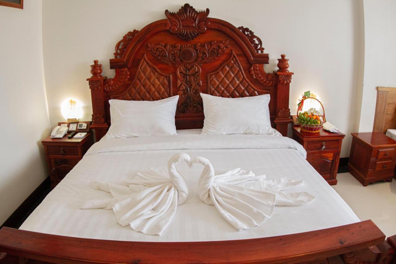 Kampong Thom Palace Hotel Eksteriør bilde