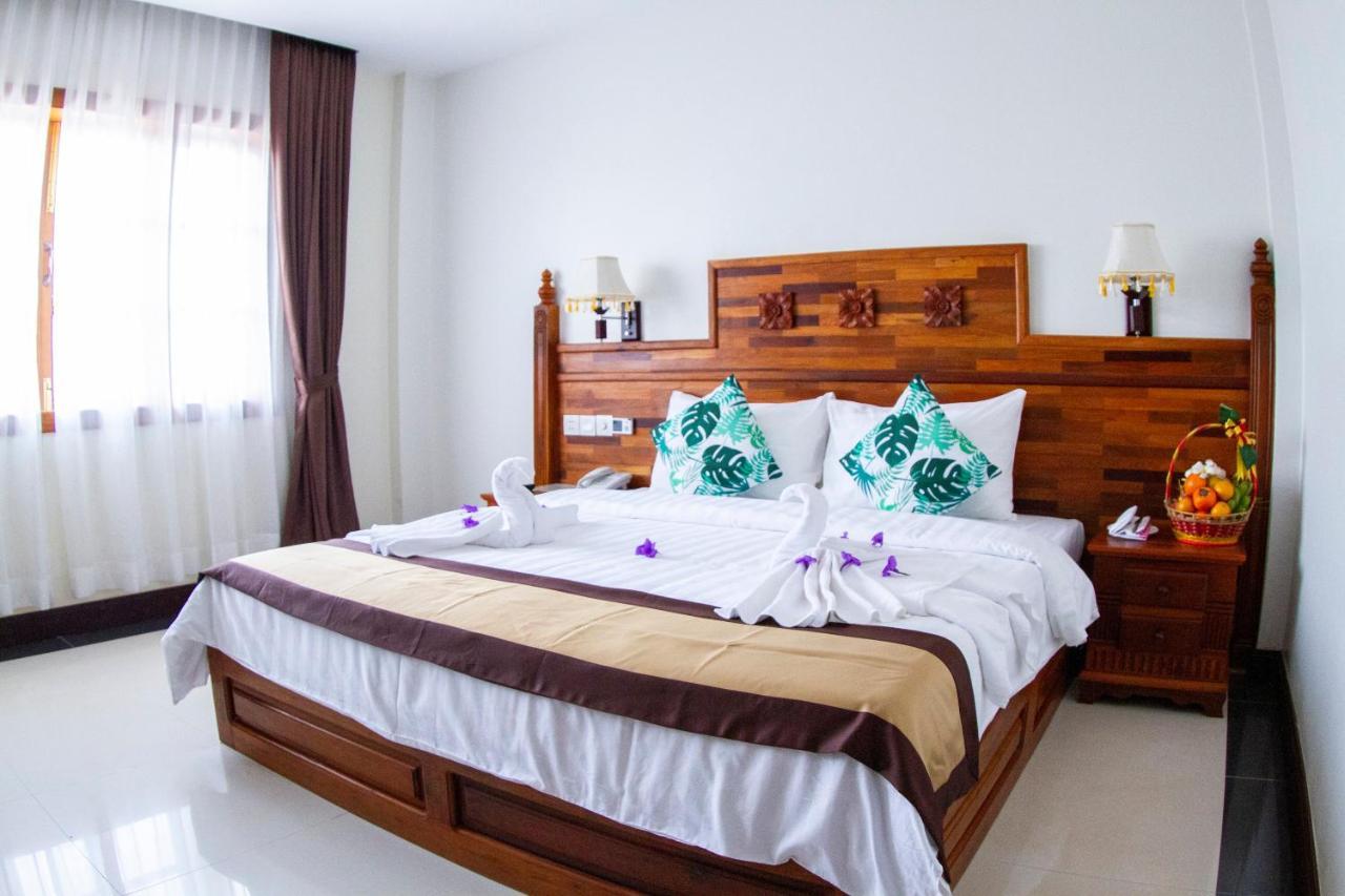 Kampong Thom Palace Hotel Eksteriør bilde