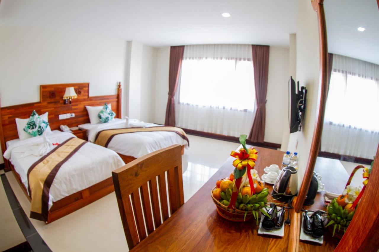 Kampong Thom Palace Hotel Eksteriør bilde