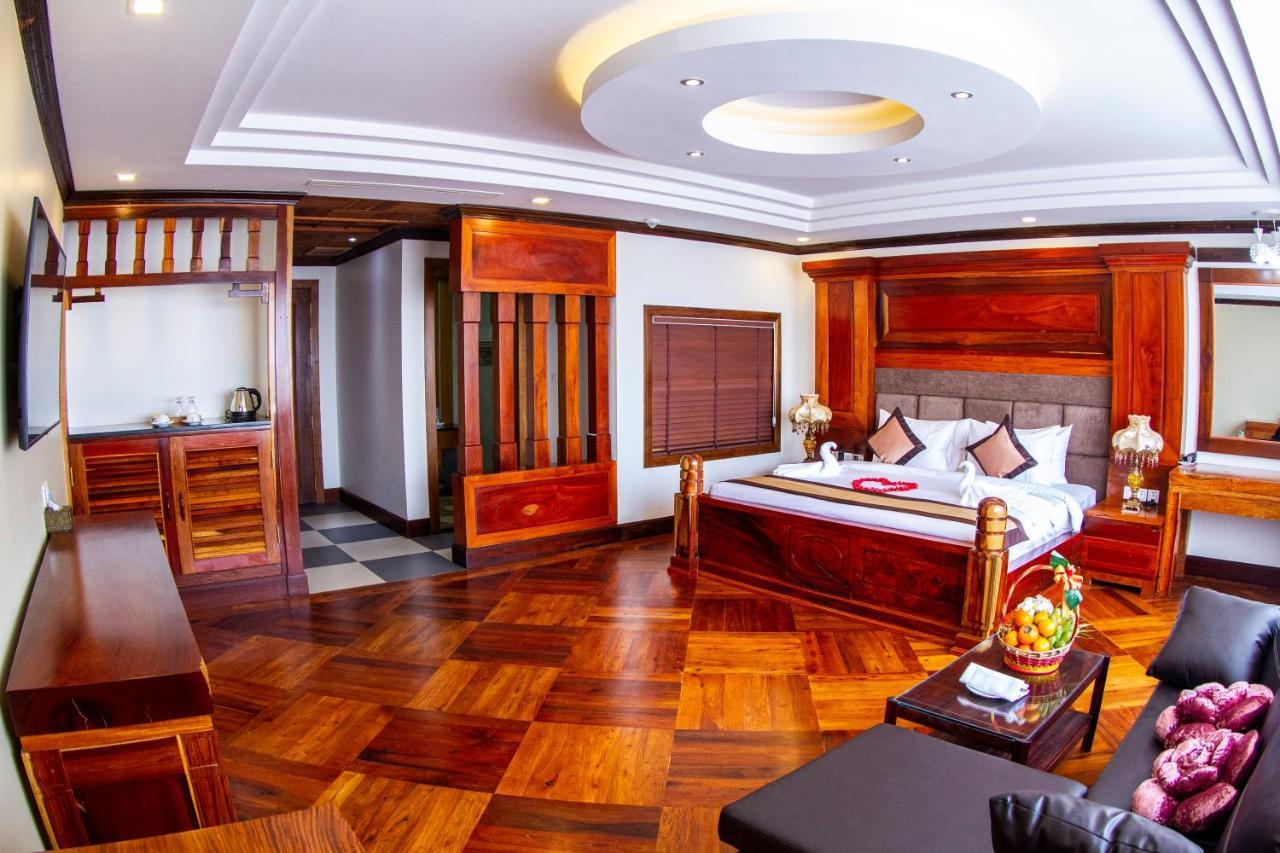 Kampong Thom Palace Hotel Eksteriør bilde