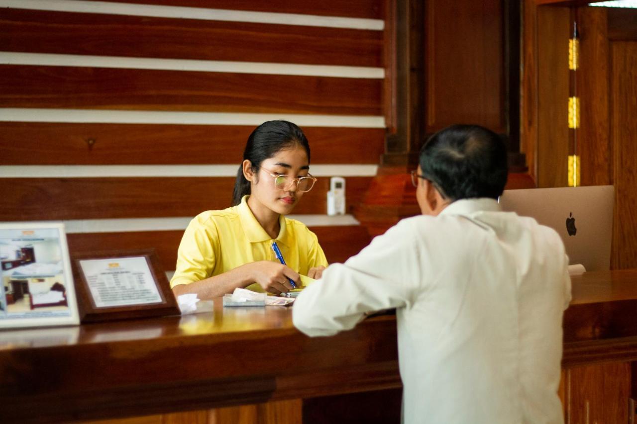 Kampong Thom Palace Hotel Eksteriør bilde